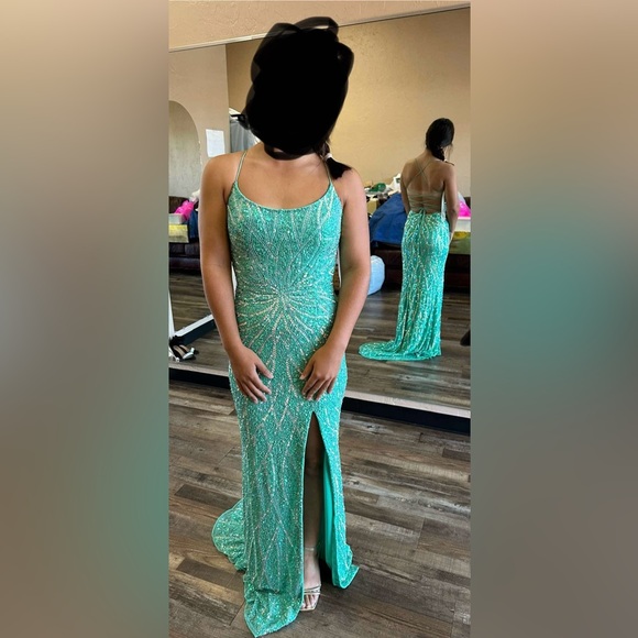 Primavera Couture Formal Sequins dress w/matching earrings - Picture 2 of 5